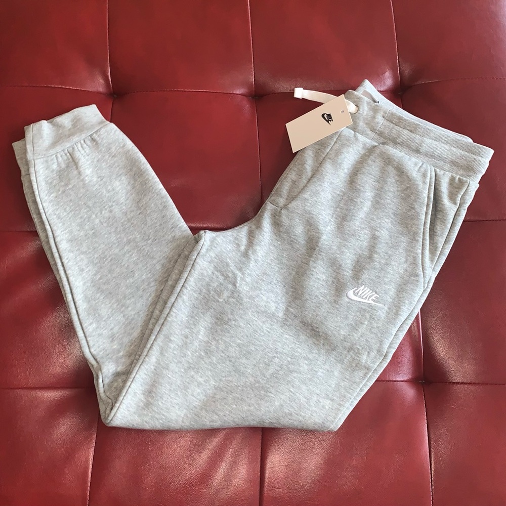 NWT Men’s Nike Cotton Fleece Sweater/Jogger Pant Set - Gray - Picture 7 of 9